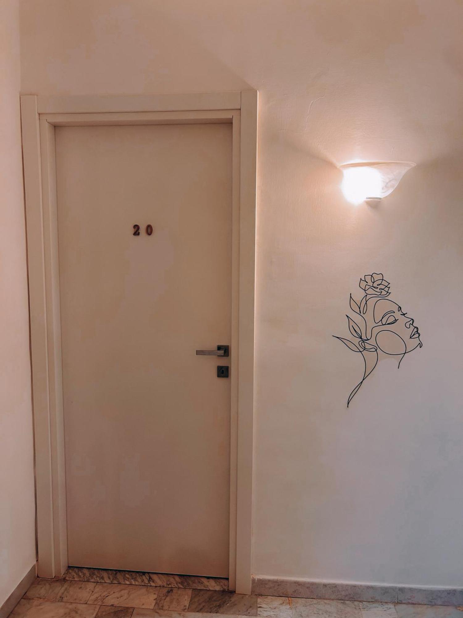Отель La Casa Di Michelle Фоджиа Экстерьер фото